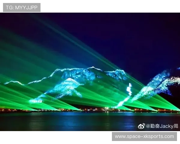 云浮市体育公园灯光秀点亮夜空，增添赛事氛围