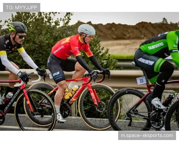 土耳其安塔利亚大奖赛首轮，东道主选手表现强势
